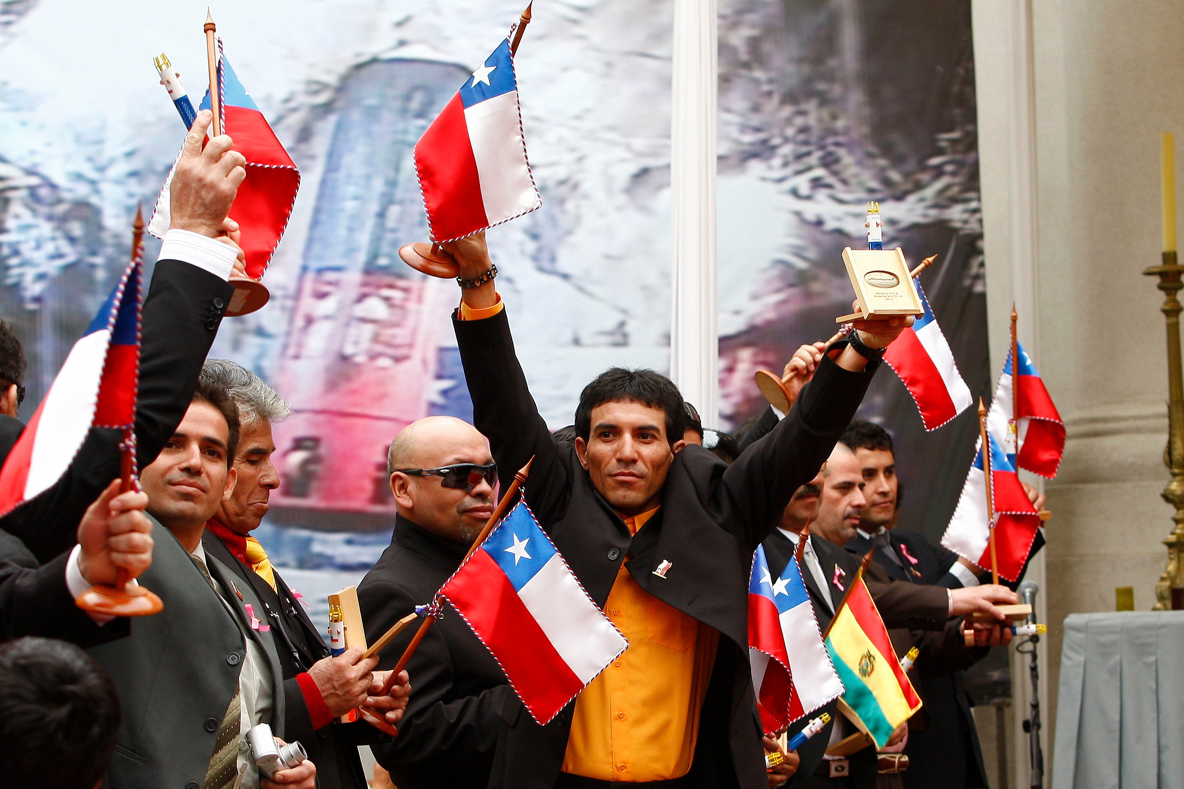 Rescue Of Trapped Chilean Miners Starts In Copiapo