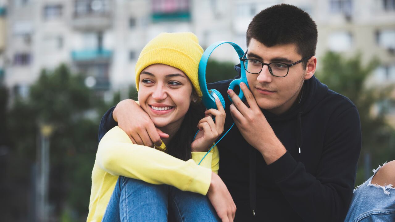 Estas son algunas de las canciones que puede dedicar en septiembre.