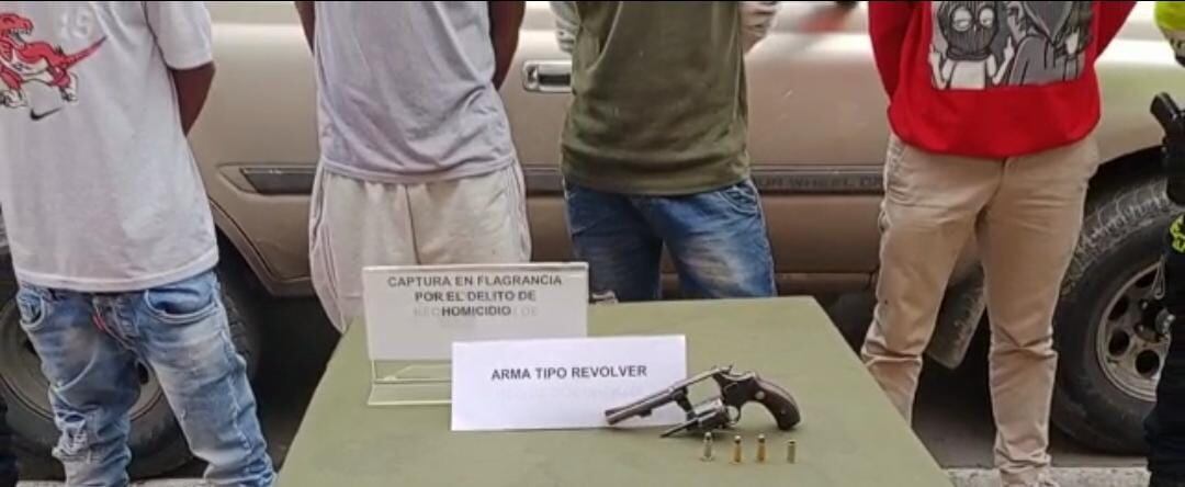 Detenidos en Bosa, en el momento que pretendian huir de la escena del crimen