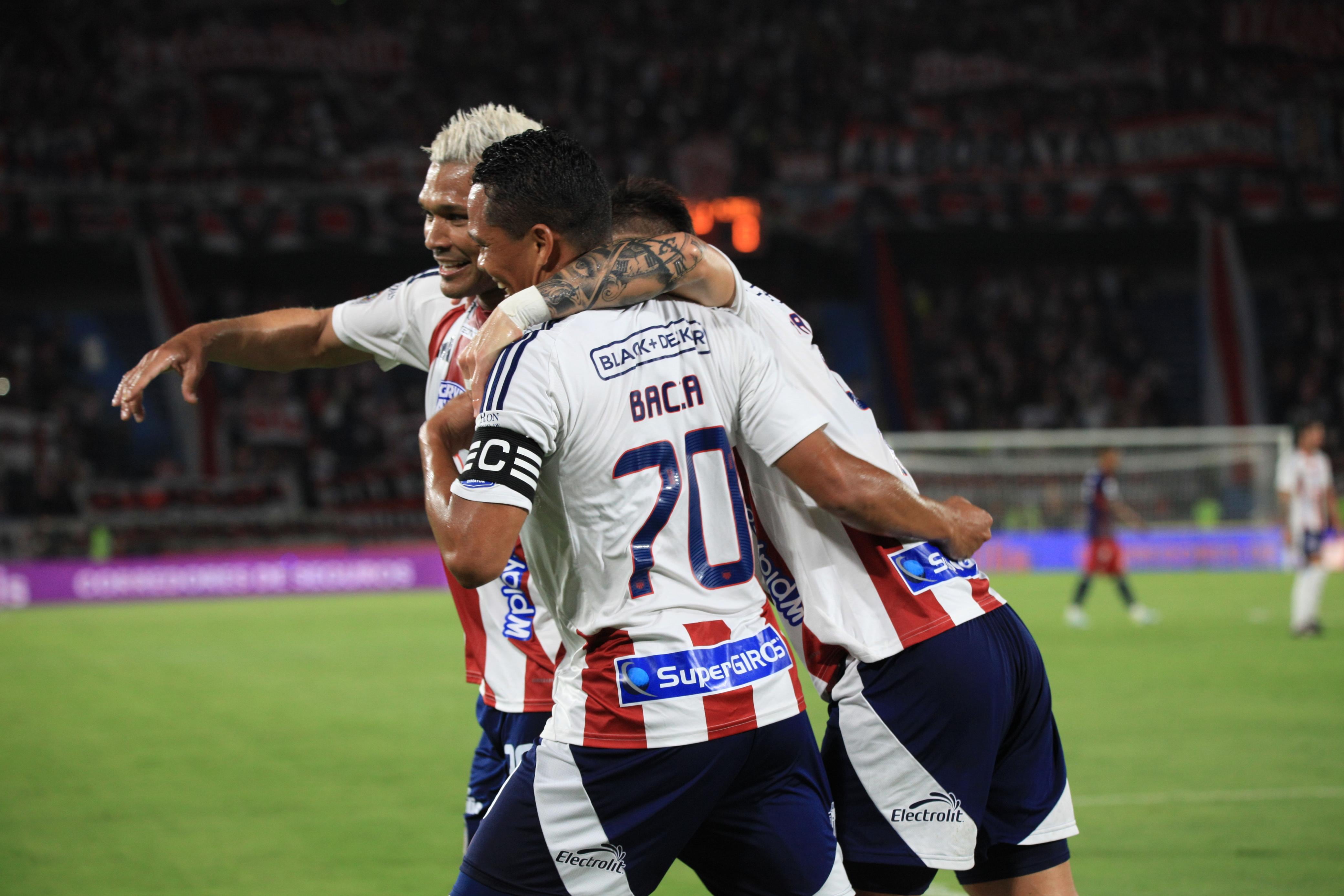 Junior de Barranquilla vuelve al mercado de fichajes por otro central.