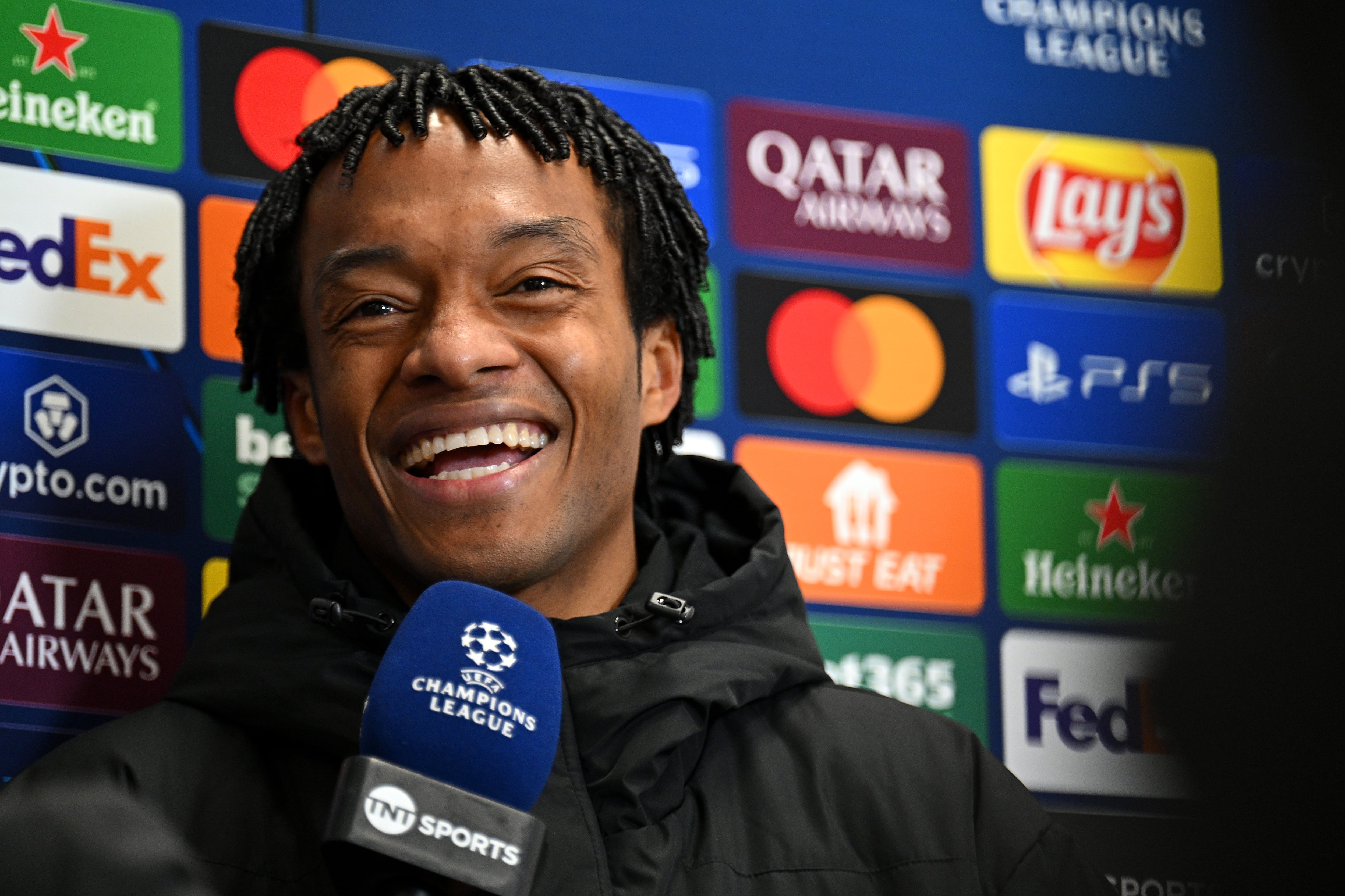 Juan Guillermo Cuadrado seguirá en Italia durante el 2025-2026