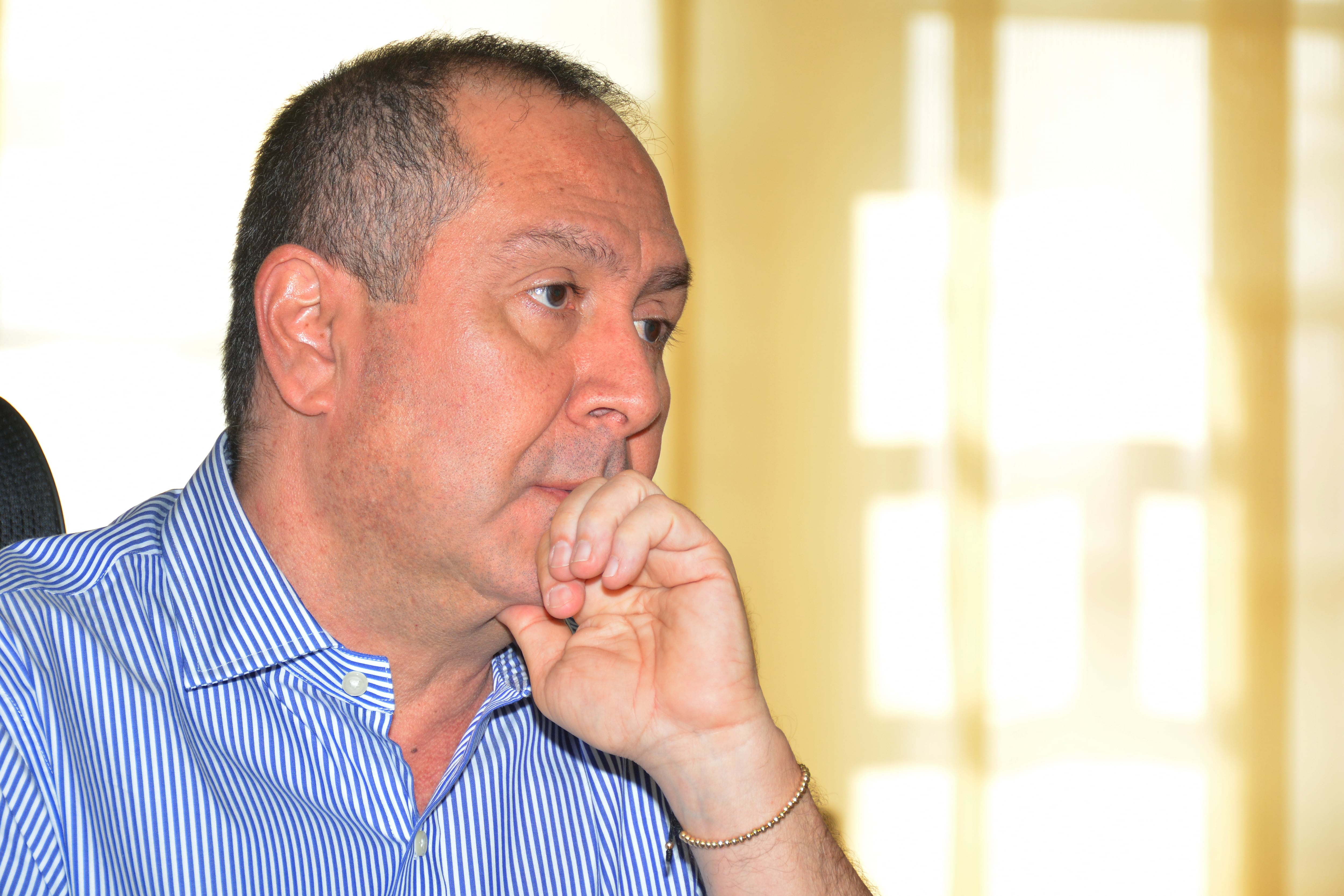 Gustavo Vélez, alcalde de Tuluá, uno de los alcaldes más amenazados de Colombia. INFORME PARA DOMINGO.