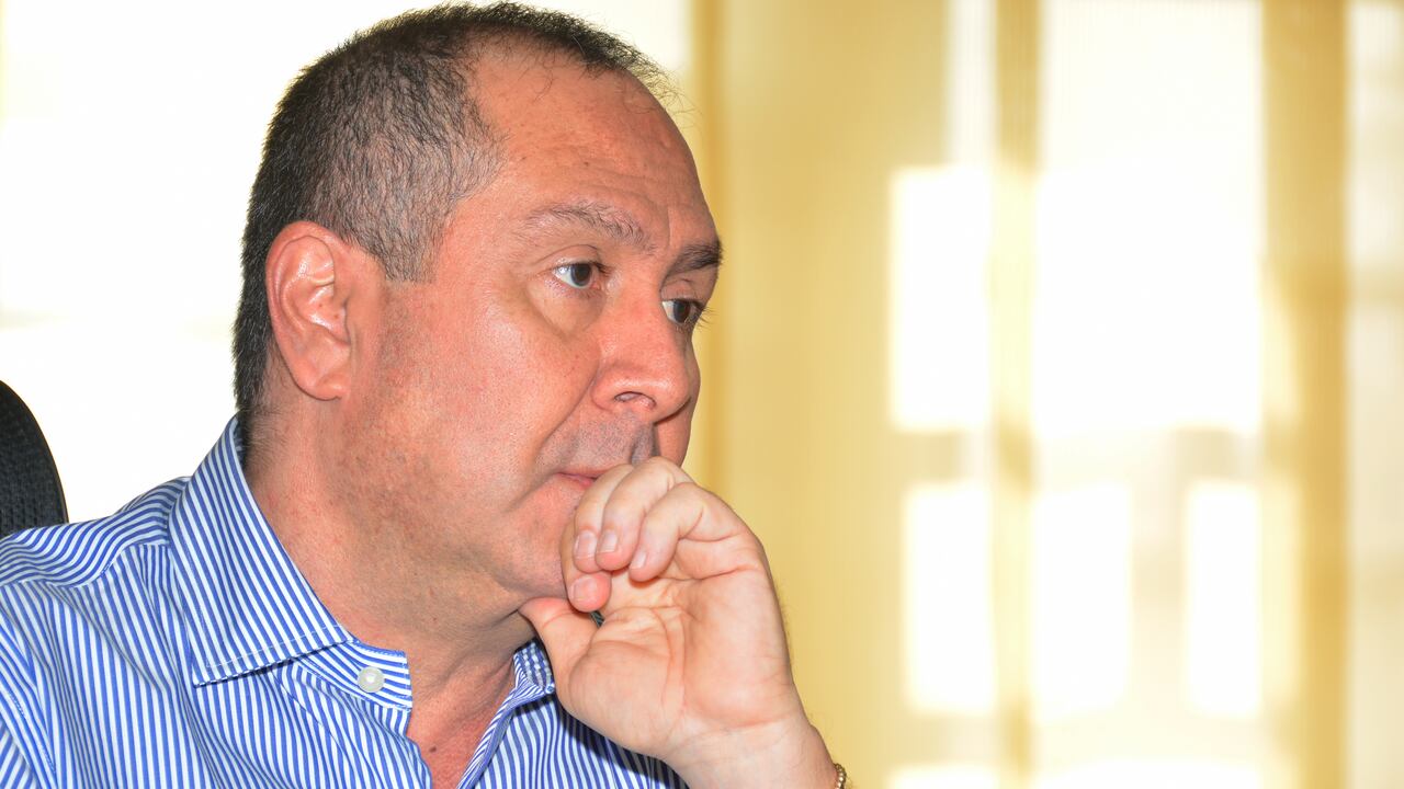 Gustavo Vélez, alcalde de Tuluá, uno de los alcaldes más amenazados de Colombia. INFORME PARA DOMINGO.