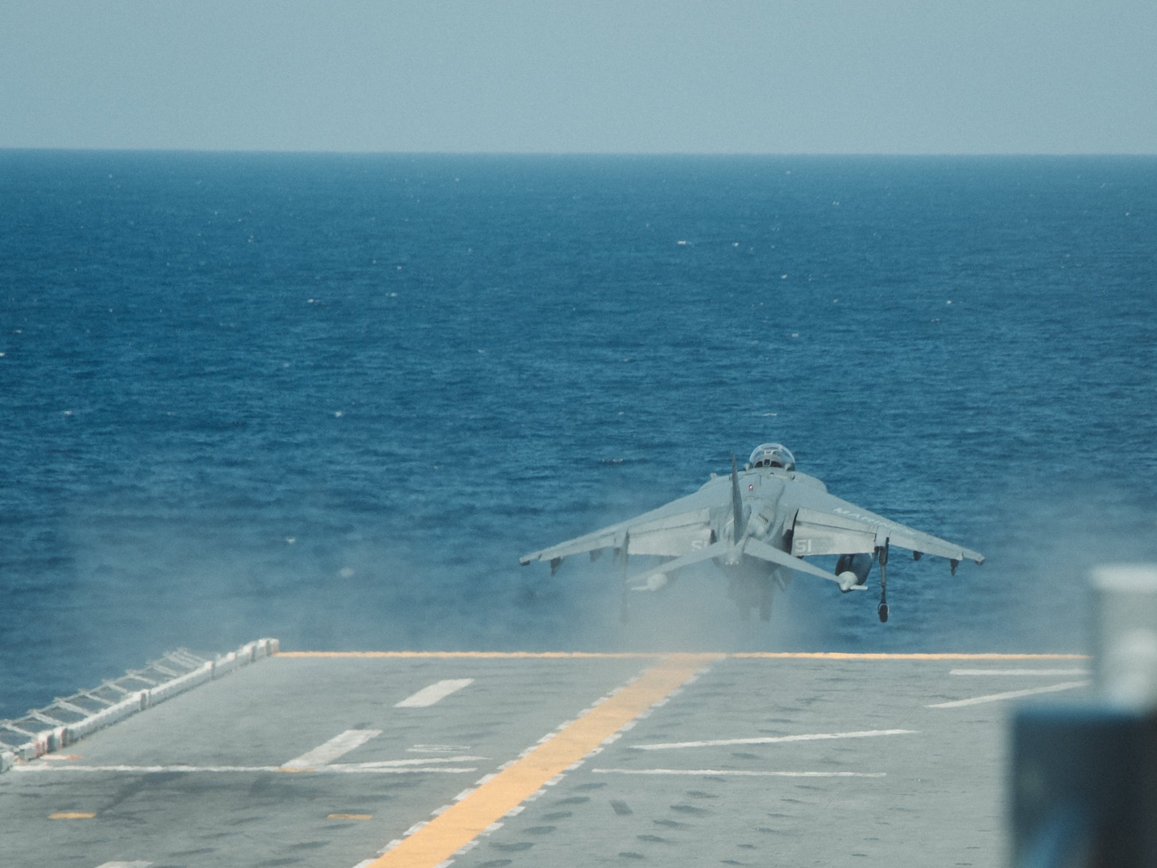 Las imágenes de los U.S. Marines dando cuenta de su despliegue por el Mar Cari