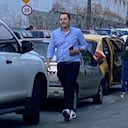 Alcalde es denunciado en redes sociales por intimidar a una mujer en una vía pública.