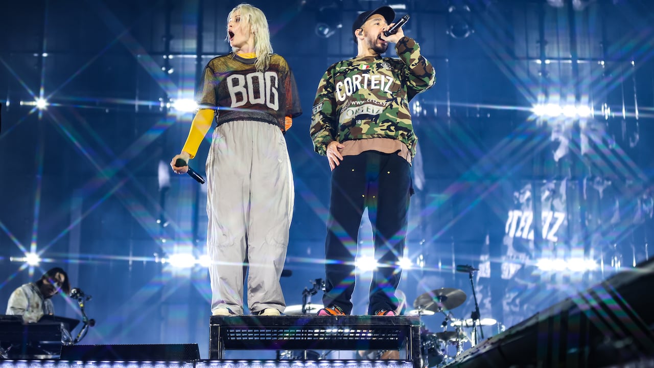 Emily Armstrong y Mike Shinoda, las voces de Linkin Park en su regreso a Bogotá.