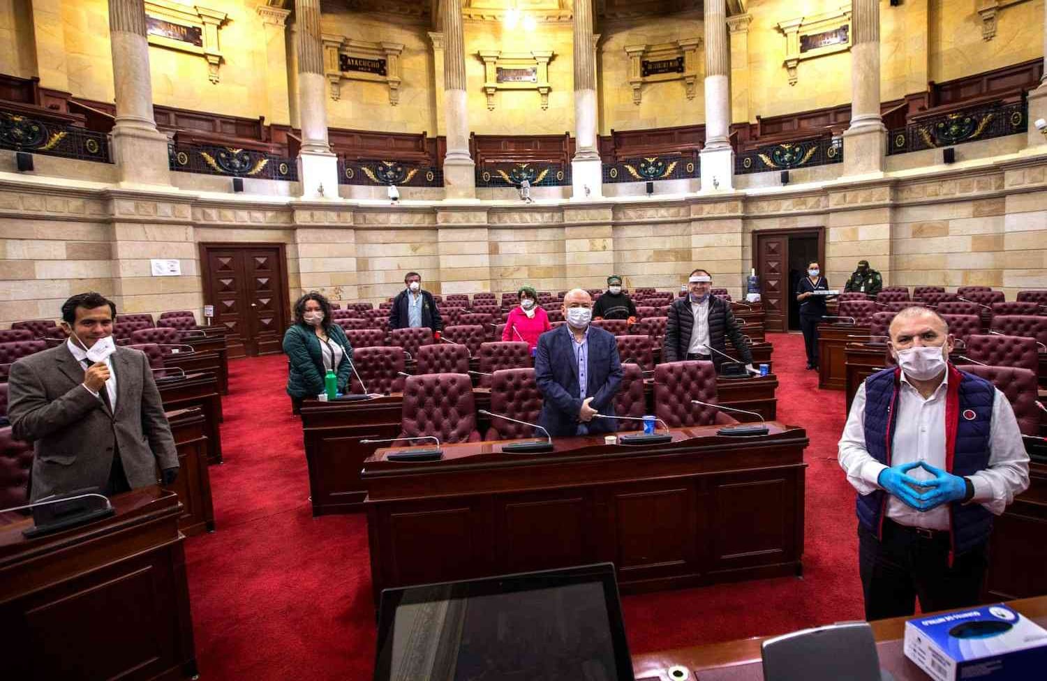 En la imagen aparecen Roy Barreras, Rodrigo Lara, Angélica Lozano,  Julián Gallo, Antonio Sanguino y Victoria Sandino. Foto: Juan Carlos Sierra / SEMANA