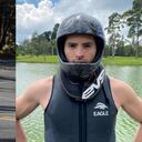 El deportista falleció en un trágico accidente cuando manejaba su moto.