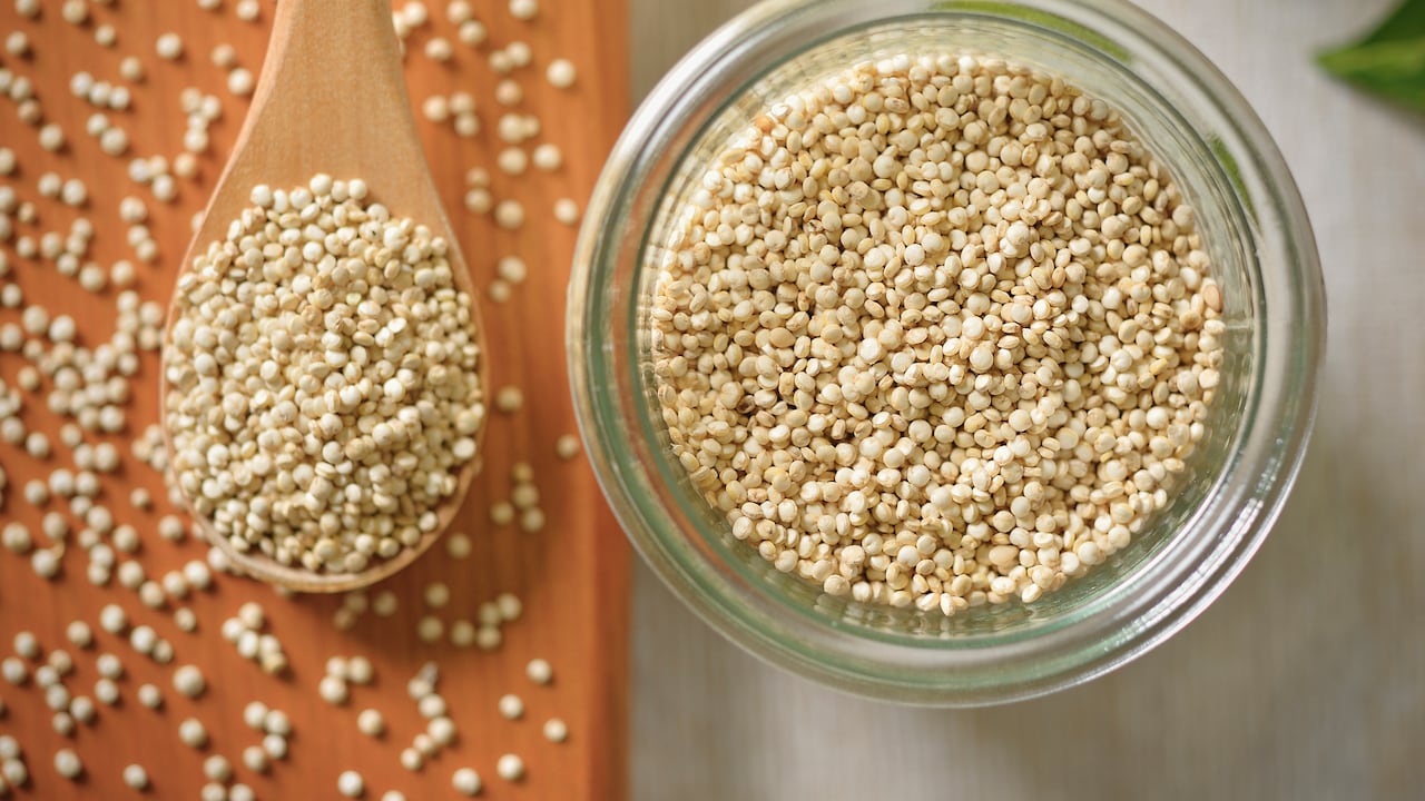 La quinoa es un cereal saludable ideal para incluirlo en cualquier dieta.