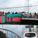 Pancarta en puente peatonal a la llegada de la Minga Indigena a Soacha Autopista Sur con calle 22 que Gustavo Petro retuiiteo
Octubre 18 del 2020
Foto Guillermo Torres / Semana