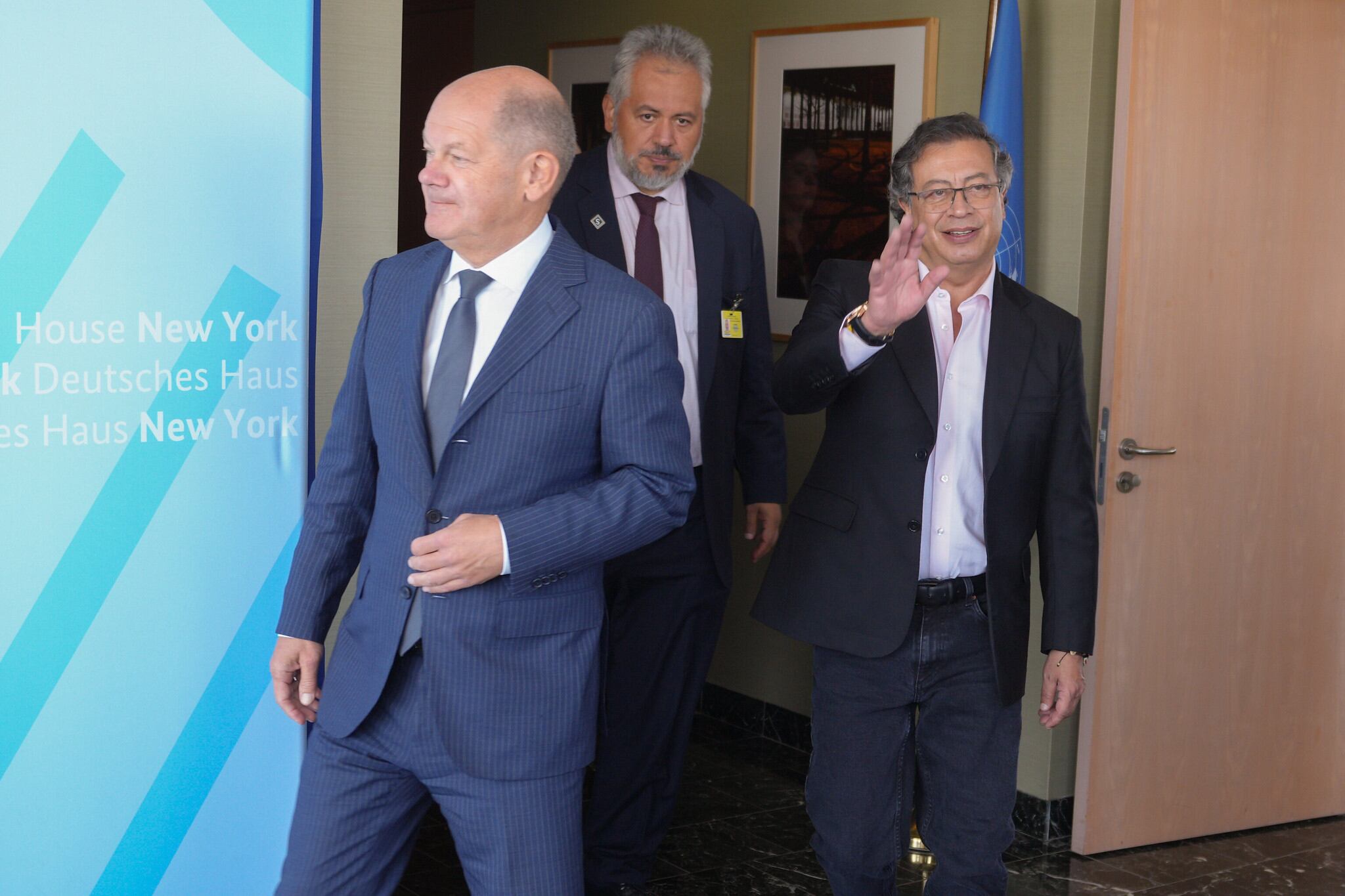 Olaf Scholz, canciller alemán, y Gustavo Petro.