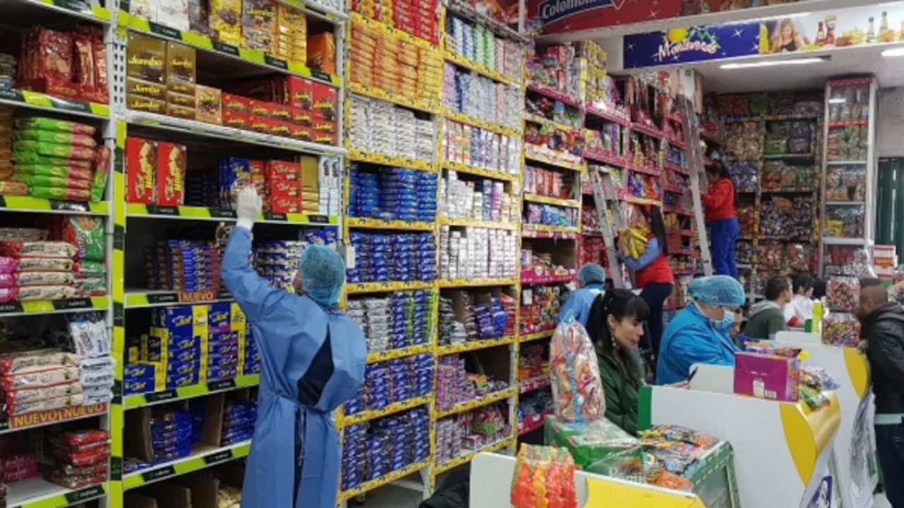 Inspección a establecimientos comerciales para la celebración de Halloween el 31 de octubre en Bogotá
