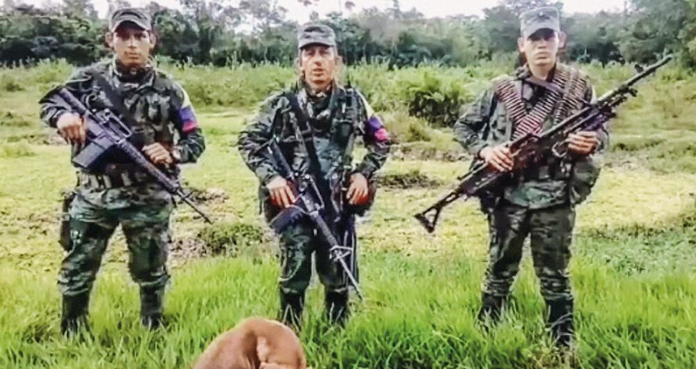    En esta zona del país opera la columna Dagoberto Ramos, así como el frente Carlos Patiño, ambos disidentes de las Farc. Desde hace un par de meses intensificaron su presencia violenta en el territorio para amedrentar a los ciudadanos. 