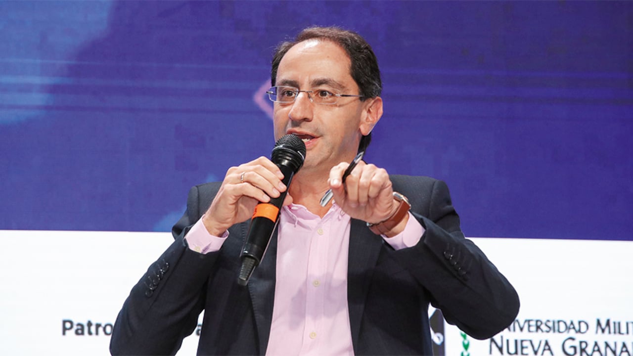 Candidato vicepresidencial José Manuel Restrepo.