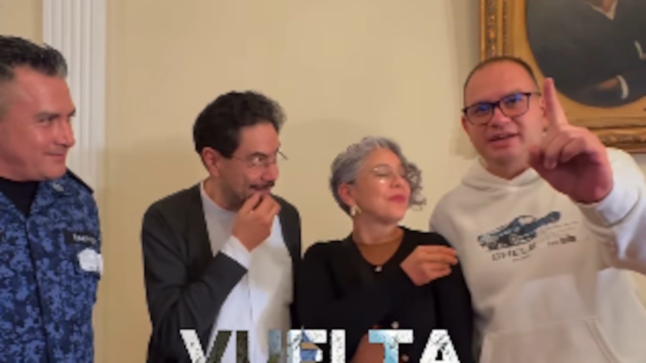Procuraduría investiga a guardianes del Inpec por participación en política.
