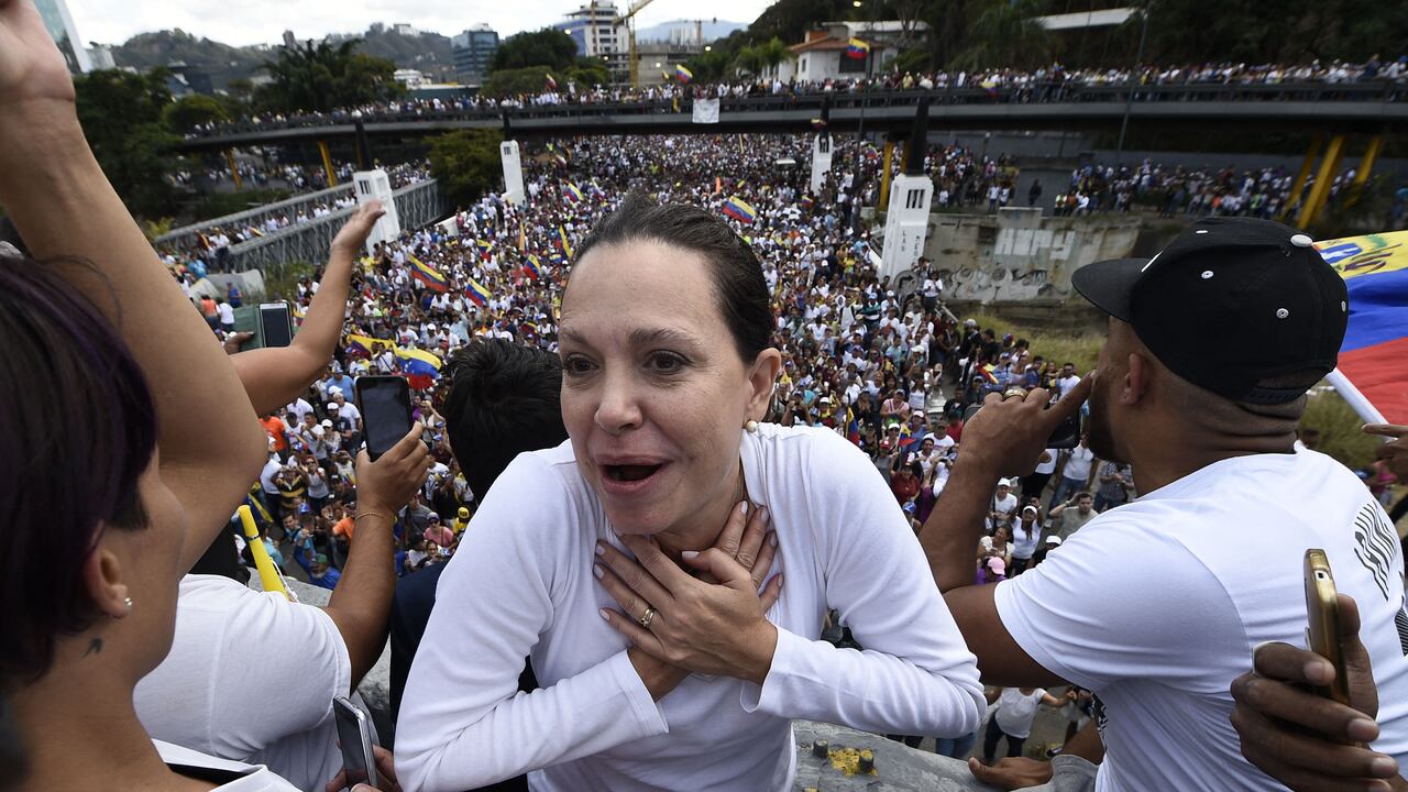 María Corina Machado entregó declaraciones a medios internacionales y explicó la 'rebelión' a la que está llamando.