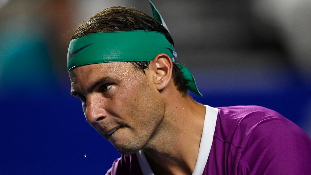 Spain's Rafael Nadal serves the ball to US Denis Kudla during their Mexico ATP Open 500 men's singles tennis match at the Arena GNP, in Acapulco, Mexico, on February 22, 2022. (Photo by PEDRO PARDO / AFP)