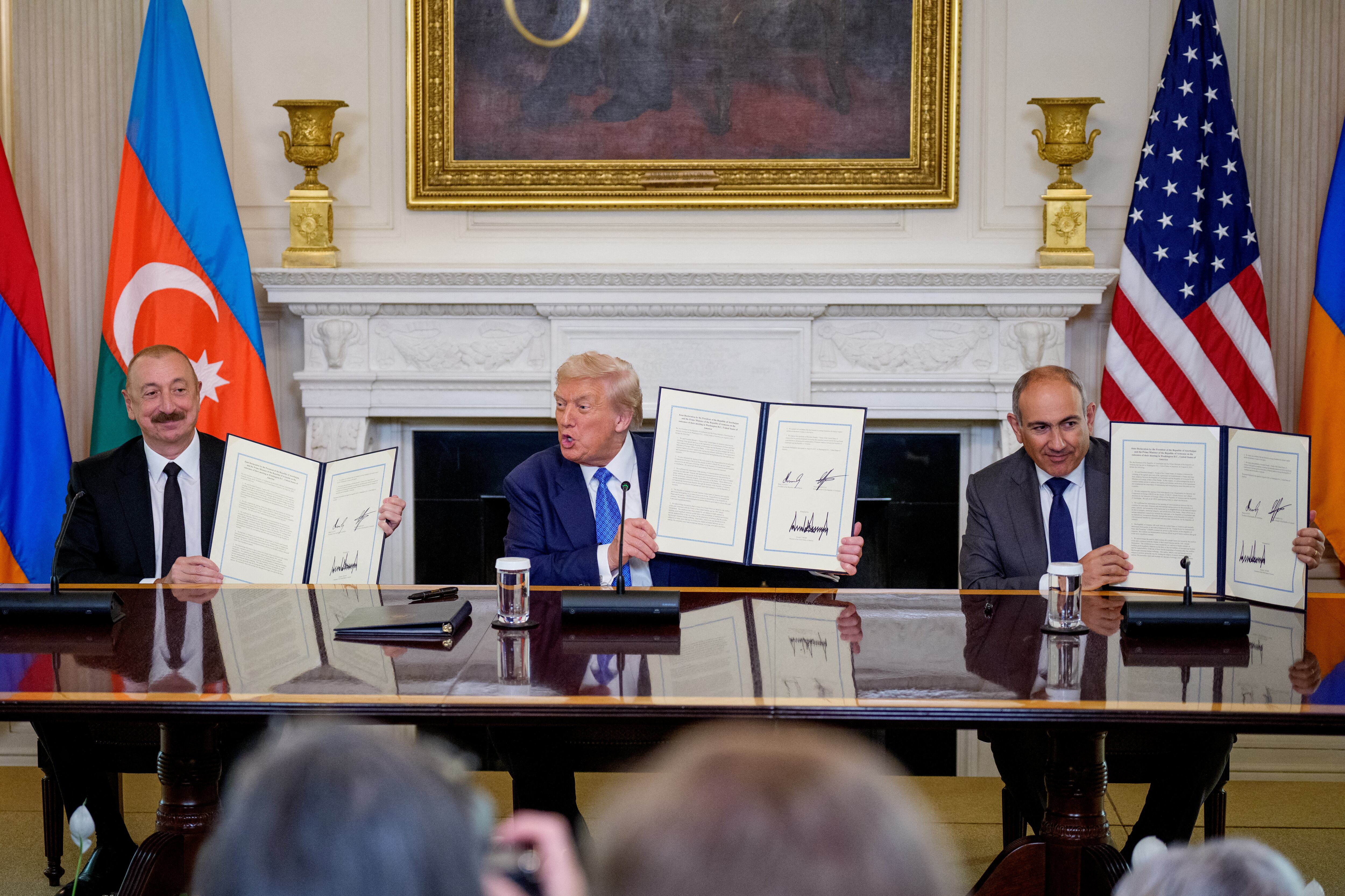 El acuerdo firmado busca poner fin al conflicto entre Armenia y Azerbaiyán, que se ha prolongado durante décadas.