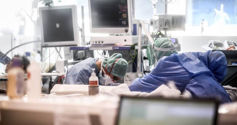 "Pregunté: ¿por qué no me cambiaban de posición cada dos horas? Y oí las burlas. Es un lugar hostil", relató el médico.