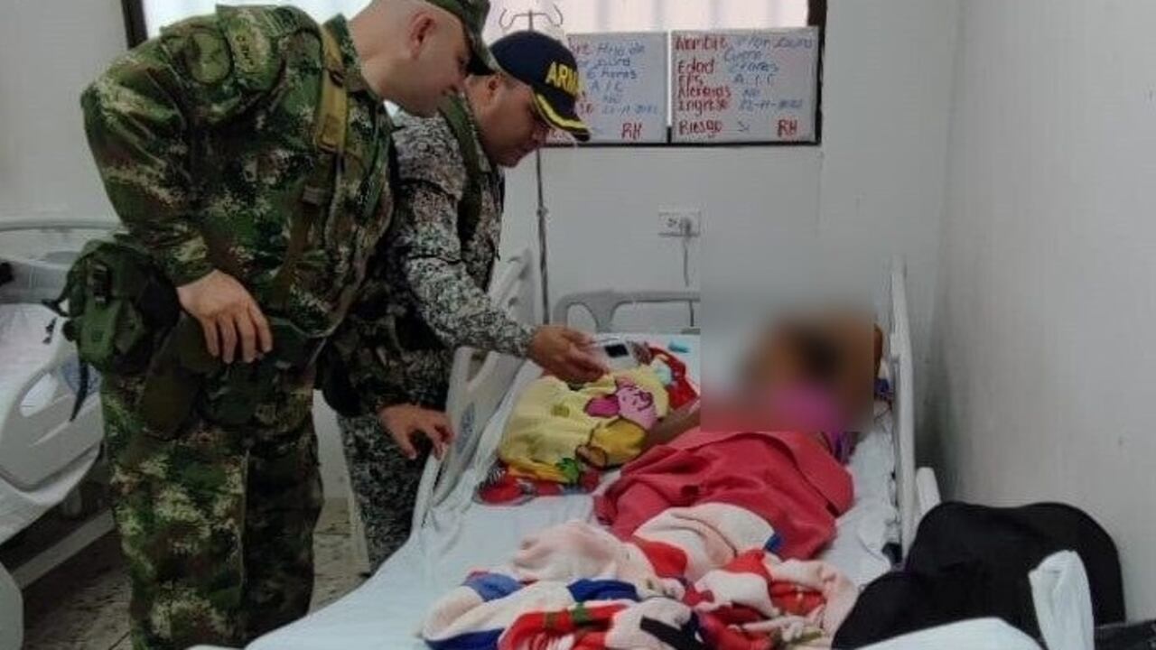 La mujer recibió atención médica en un hospital de Guapi, Cauca.