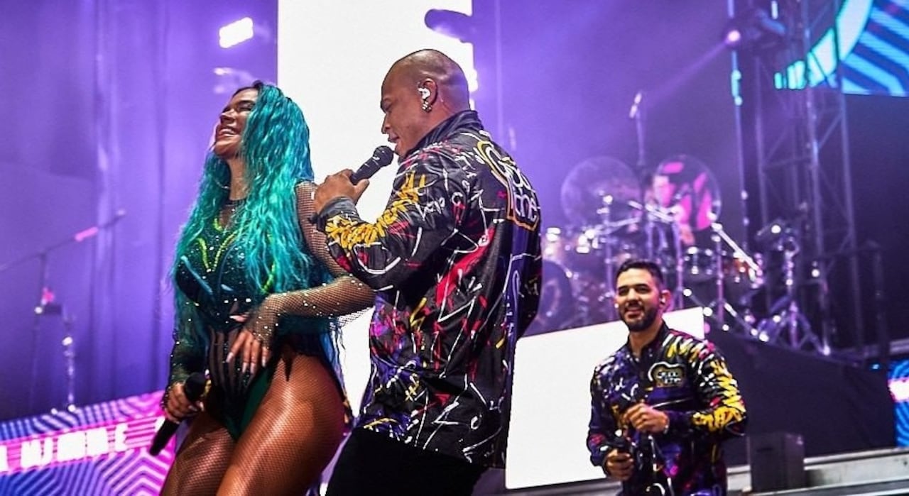 Karol G y el Grupo Niche hicieron delirar al público con su interpretación de 'Cali Pachanguero'.