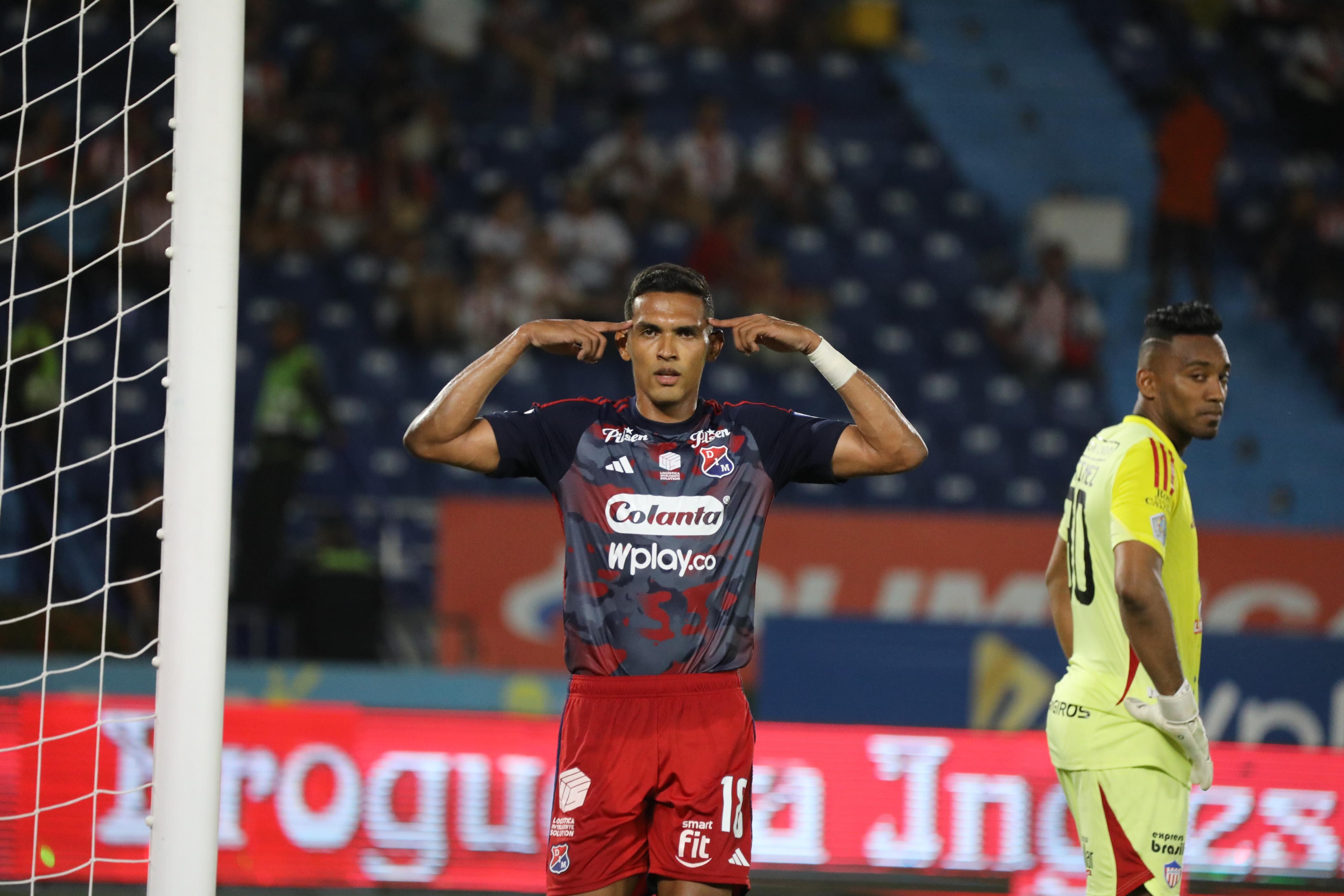 Homer Martínez celebrando su gol frente a Junior