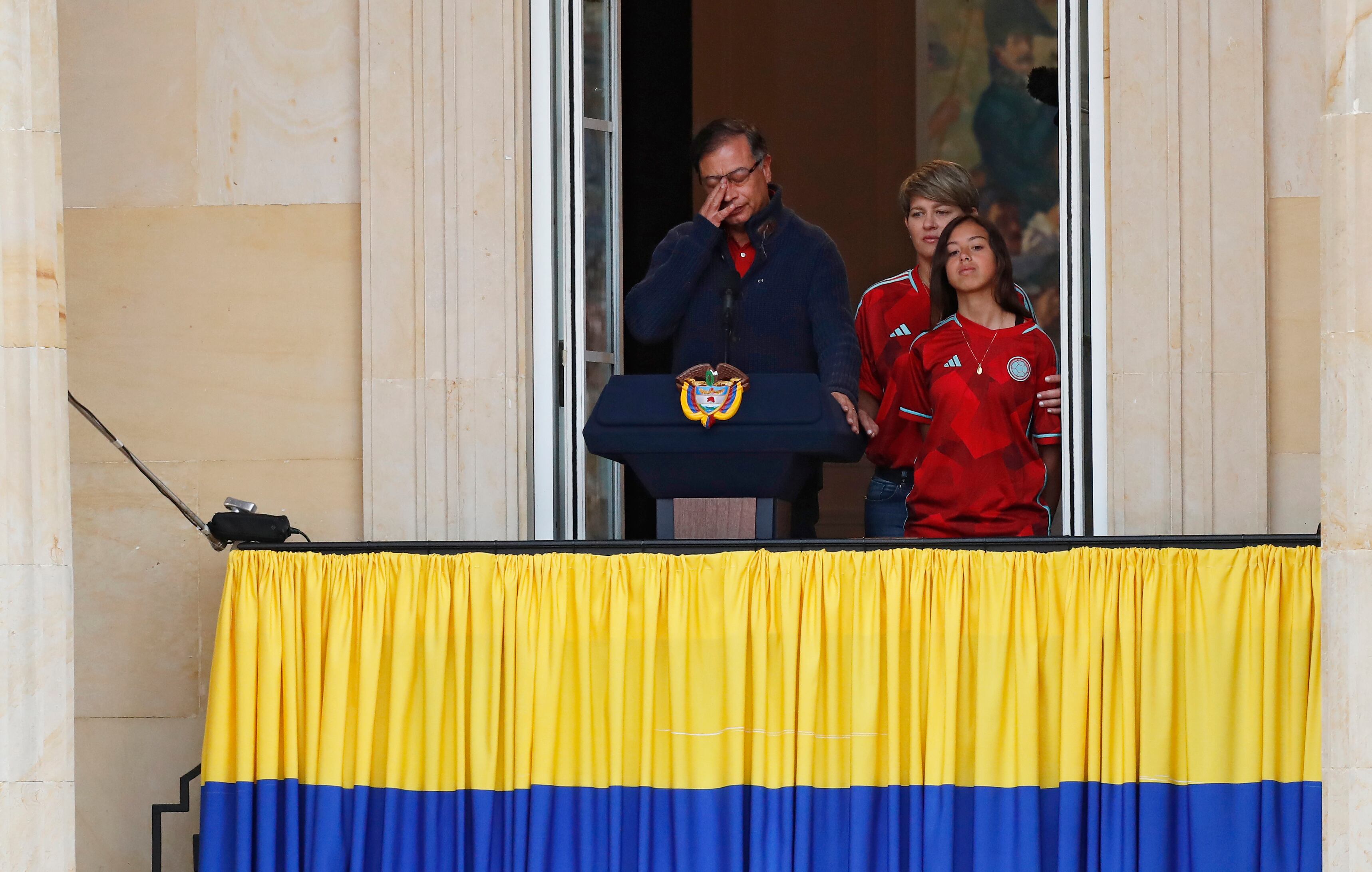 El presidente de la República Gustavo Petro salió al balcón de la Casa de Nariño para defender sus reformas de salud, pensional y de trabajo
Bogota 14 de febrero del 2023
Foto Guillermo Torres Reina / Semana