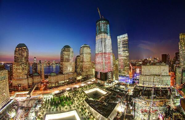 13 de septiembre de 2011. Impresionante foto del lugar, con las luces en todo su esplendor.