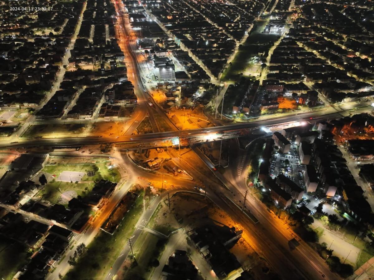 Puente Avenida Primera de Mayo con Carrera 68