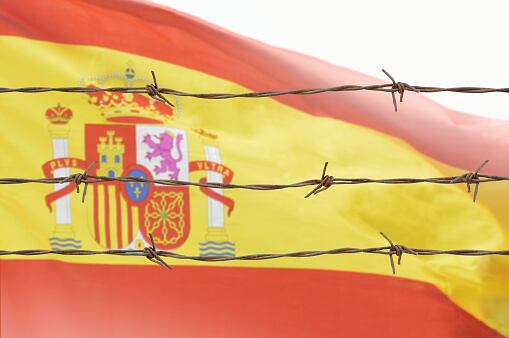 De acuerdo con el Palacio de la Moncloa, sede del Gobierno español, la inmigración irregular un 25,6 % en 2022, pasando de las 41.945 llegadas en 2021 a las 31.219 en 2022.