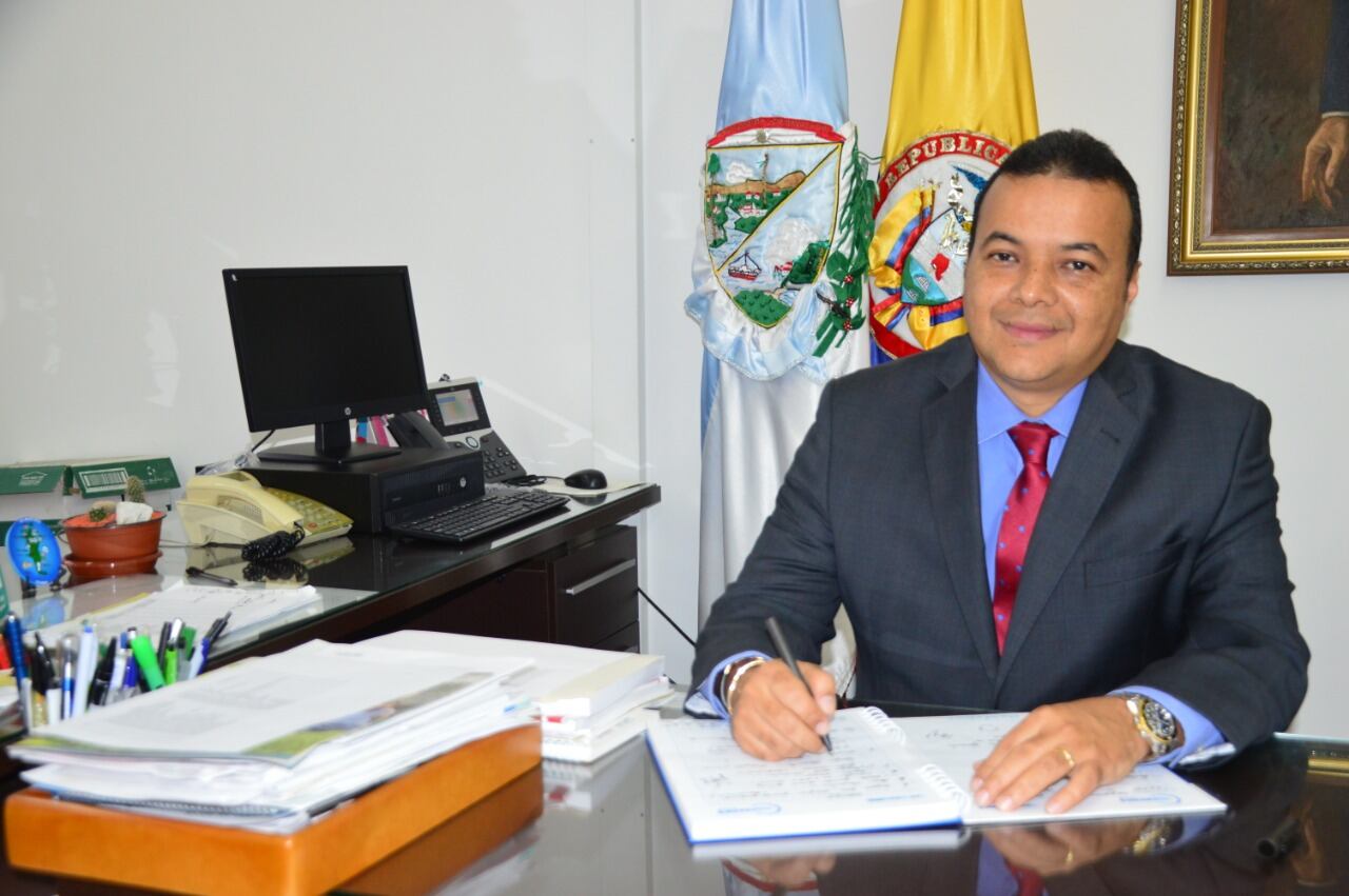 Jorge Enrique Sánchez, el gerente de Acuavalle, no se ha pronunciado sobre las quejas de Guacarí. 