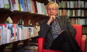 "La librería, ese lugar donde se decanta todo lo que ocurre en el mundo, todo lo que la humanidad piensa, anhela y cree. Mi vida y la de la librería se confunden en una sola”. Felipe Ossa, 'Leer para vivir'.