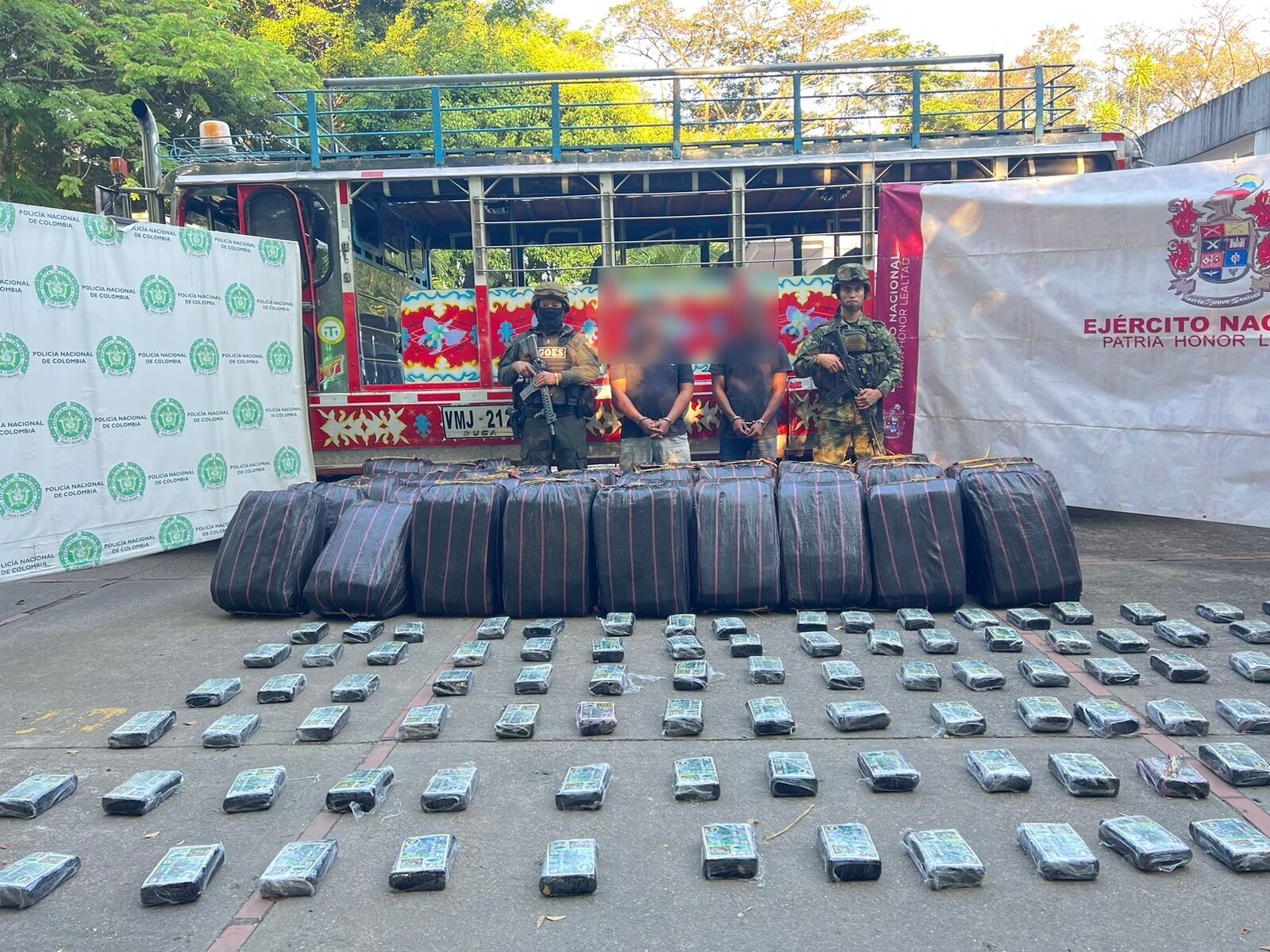 Dos sujetos fueron capturados por transportar la marihuana.