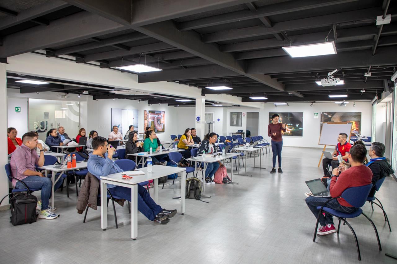 Universidad Cooperativa de Colombia recibe reconocimiento