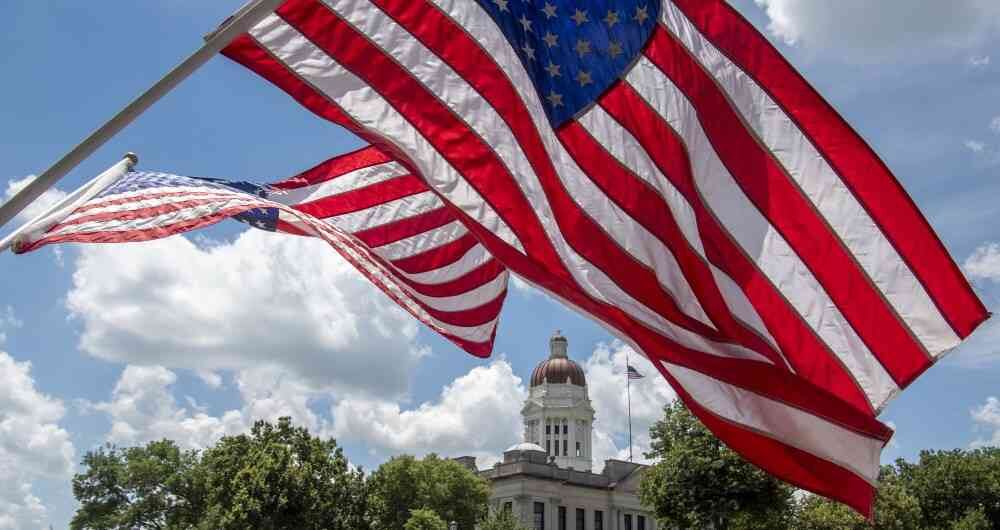 Bandera Estados Unidos (Foto AP)