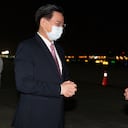 Nancy Pelosi junto al ministro de Relaciones Exteriores de Taiwán, Joseph Wu.