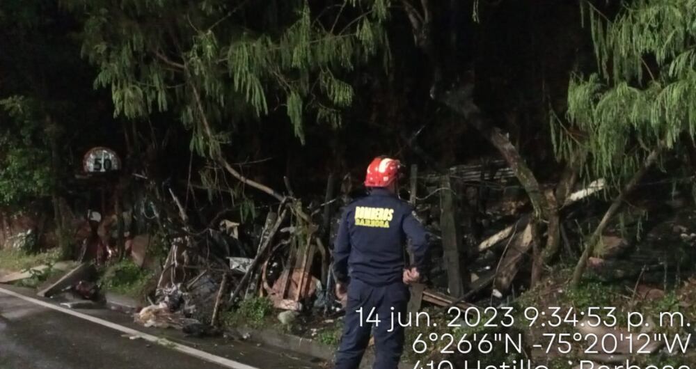 Atención de emergencia este 14 de junio en Barbosa.
