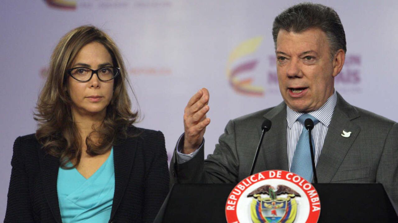 La ministra de Educación, Gina Parody, y el presidente Juan Manuel Santos.