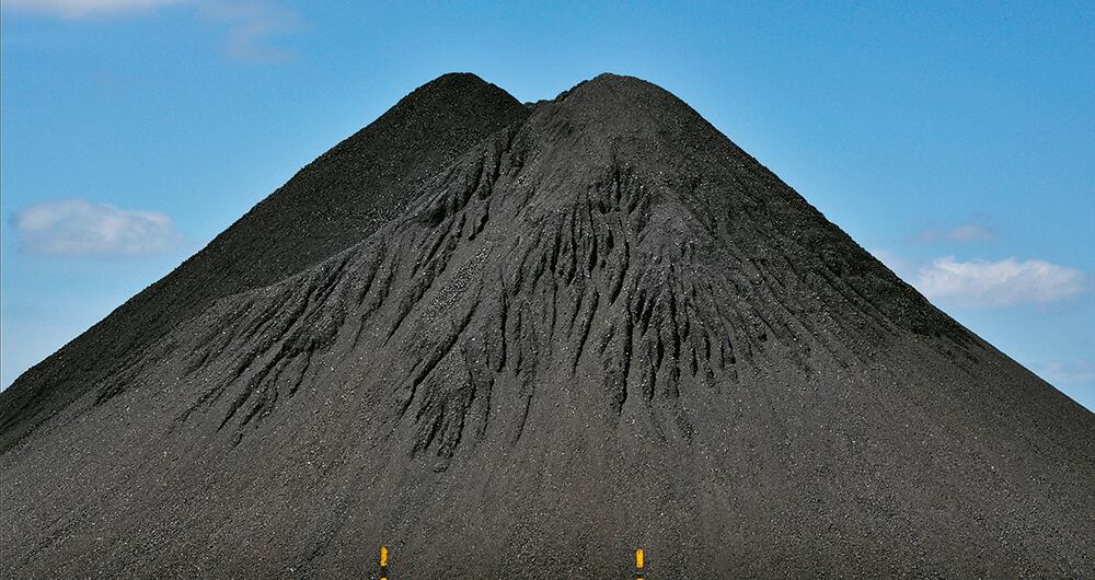  La situación del carbón es compleja. Cerrejón inició un proceso de transformación para hacer sostenible su operación y Glencore devolvió los títulos mineros que venía operando Prodeco. 