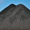 La situación del carbón es compleja. Cerrejón inició un proceso de transformación para hacer sostenible su operación y Glencore devolvió los títulos mineros que venía operando Prodeco.