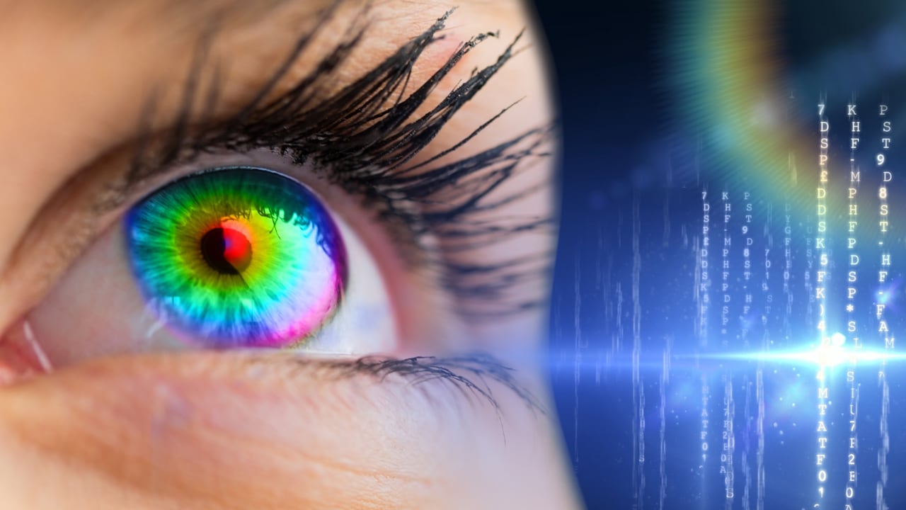 En la queratopigmentación el cambio de color no es muy notorio, e incluso con el paso de los años puede haber un nivel de despigmentación leve.