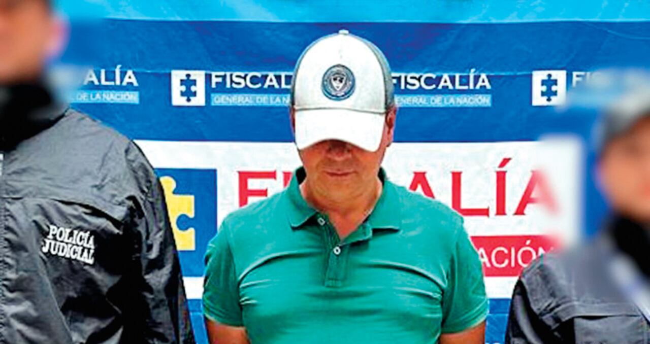 Julián Alberto Quintero Agudelo, un expolicía y mayordomo de la finca, es el principal sospechoso del doble crimen.