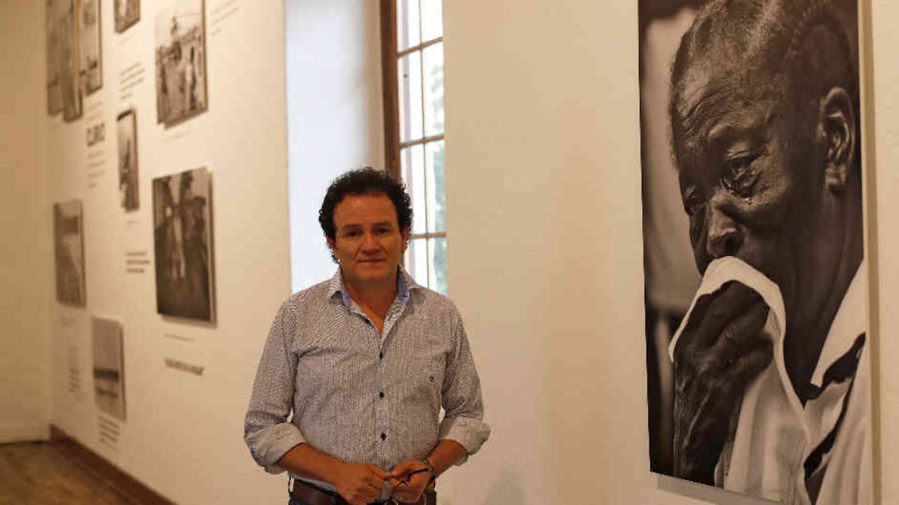 Jesús Abad en la exposición El Testigo.