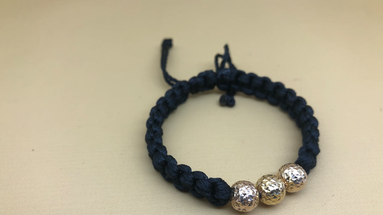 Pulsera negra, un amuleto en el Feng Shui.