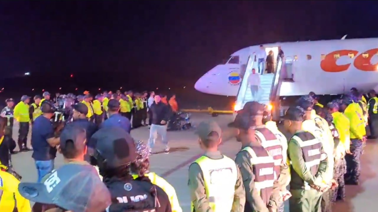 Los deportados llegaron al de Aeropuerto Internacional de Maiquetía.