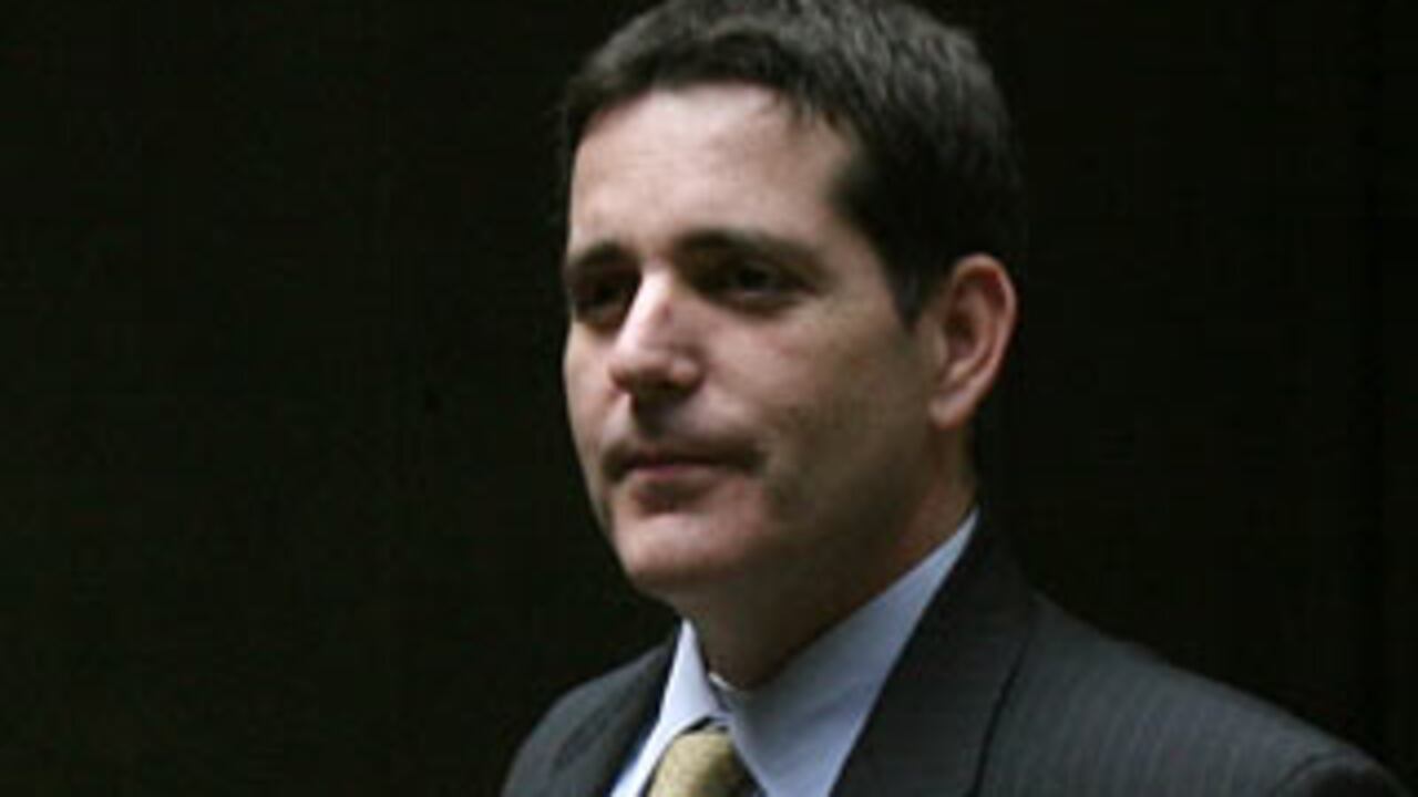 Desde noviembre , Jorge Noguera ha rendido varias indagatorias en la Fiscalía. El jueves recibió dos noticias en el búnker. La buena: que precluyó la investigación sobre su presunta participación en el fraude electoral. La mala: quedaba detenido por concierto para delinquir agravado