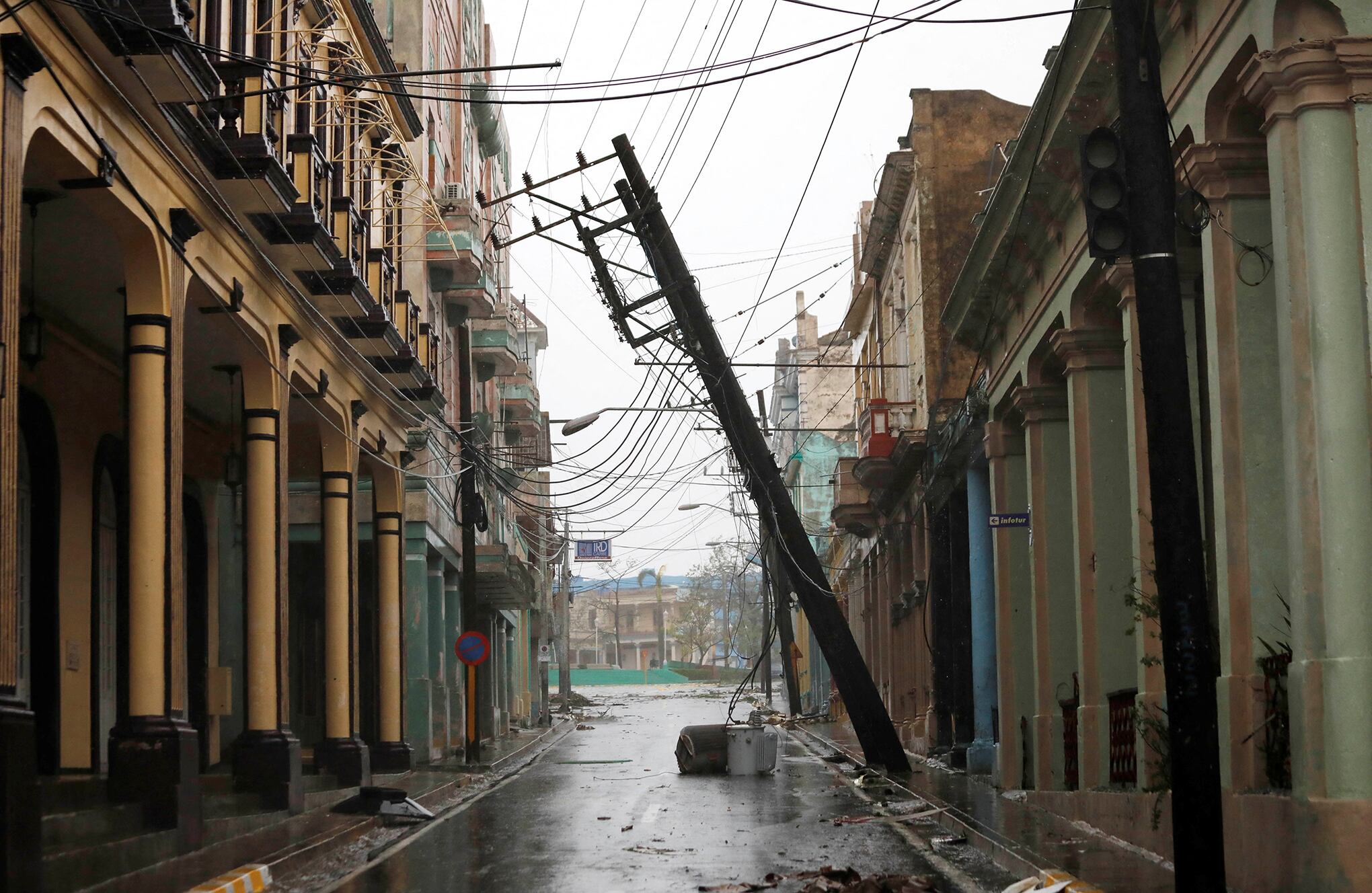 En imágenes : Cuba sin servicio eléctrico tras huracán Ida deja