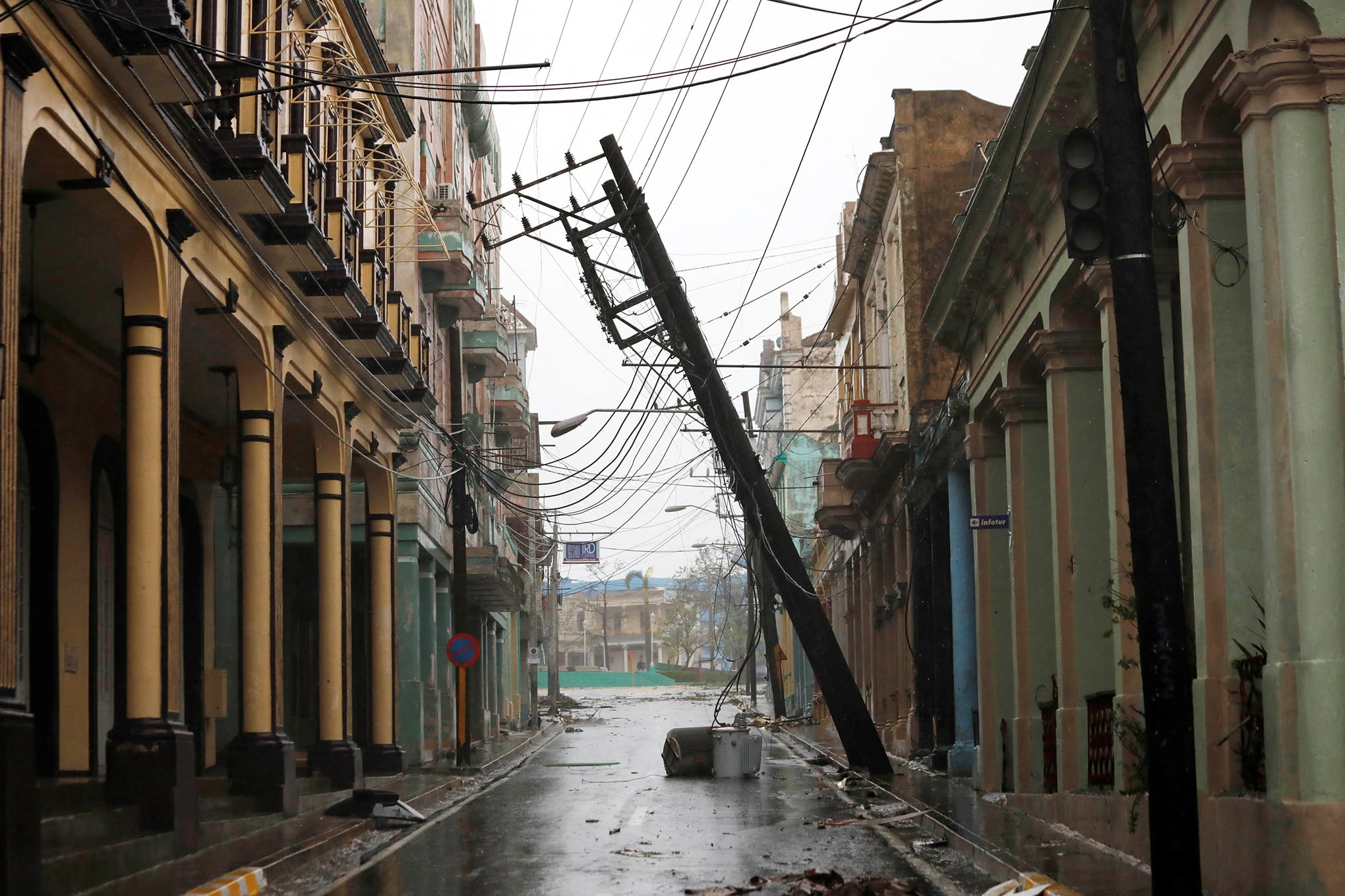 En imágenes : Cuba sin servicio eléctrico tras huracán Ida deja