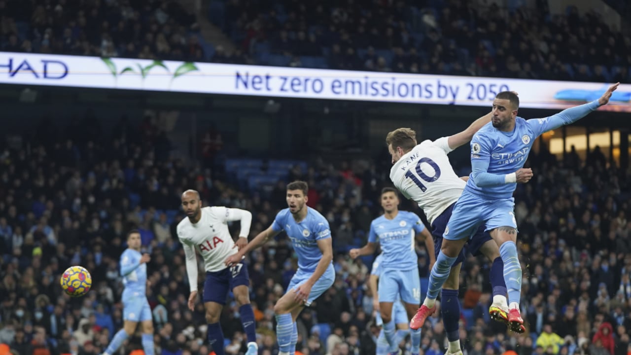 Liverpool se acerca al primer lugar de la tabla.