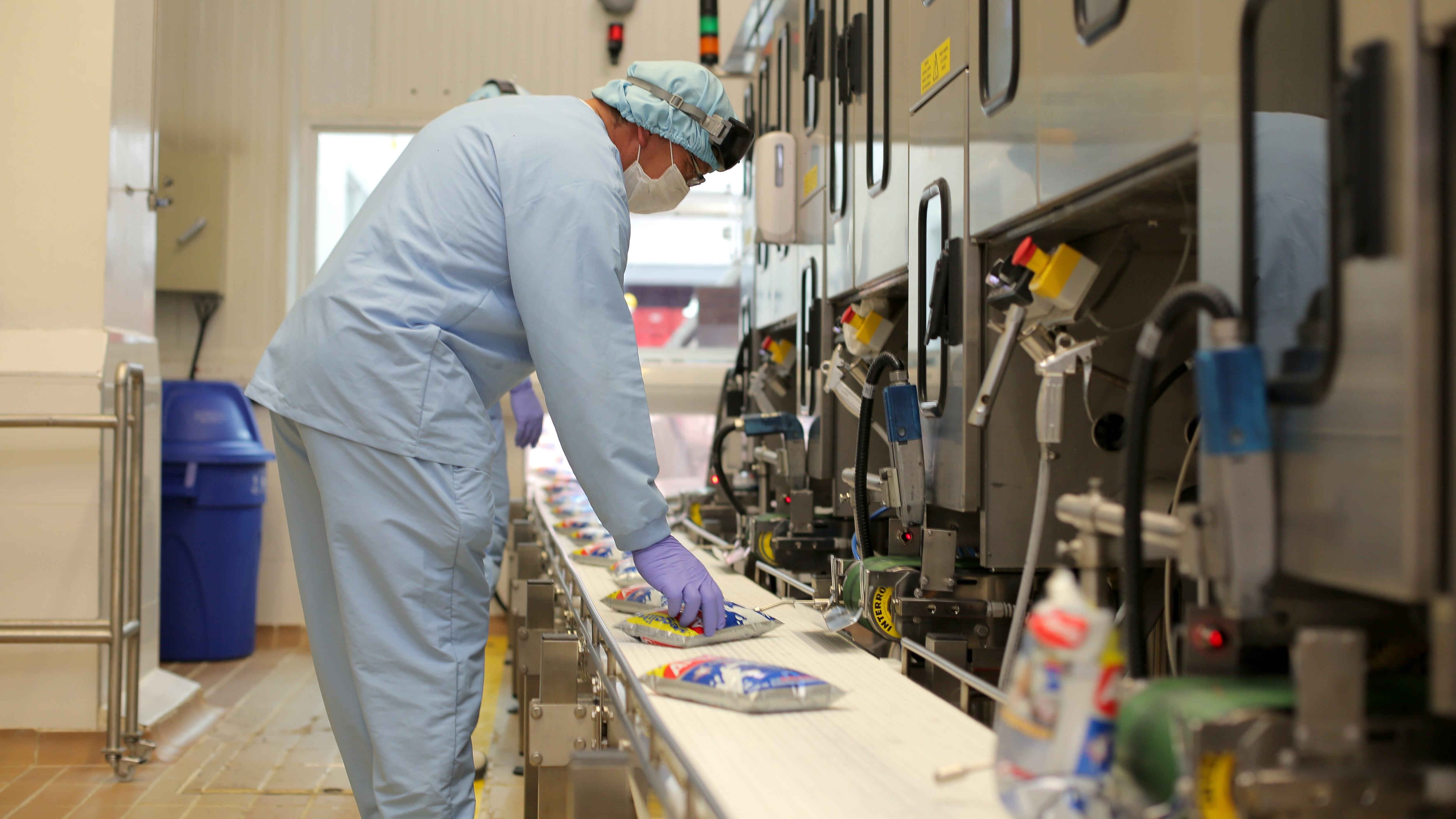 Presentación del libro "Coordinando Sueños", de Carlos Enrique Cavelier  con Fernando Carrillo Flórez